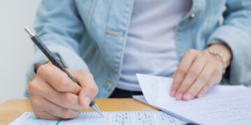 Key Features to Consider in an IBPS PO Cracker Package