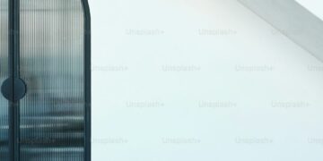 How Folding Doors Can Redefine Your Home’s Aesthetic?